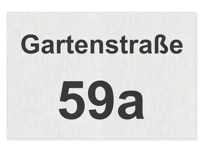 hausnummernschild-mit-strasse-oben-schwarz-edelstahl-gebuerstet-optik-querformat-modern